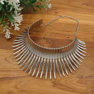 Collar Gargantilla de Acero Inoxidable con Flecos Plateados, Joyería de Estilo Tribal con Diseño de Rayos de Sol para Mujer - Product Image 3