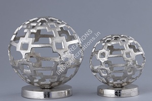 Globe décoratif en aluminium créatif, accent de bureau de haute qualité, design moderne pour étagères domestiques, vente en gros - Product Image 2