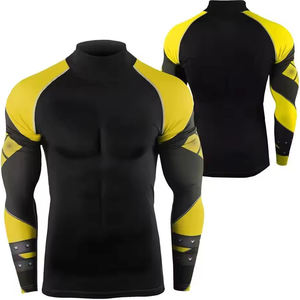 Camisetas de Gimnasio de Compresión con Diseño OEM, Transpirables, Ecológicas, de Spandex/Poliéster, Camisetas Cortas de Surf, Rashguard de MMA, Personalizadas con Estampado para Hombre - Product Image 1