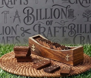 Juego de Dominó de Madera, Juego de Mesa Tradicional, Regalo Artesanal - Product Image 2