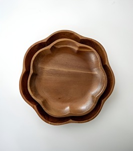 Bol de service en bois massif artisanal, plat de service en bois naturel pour les collations, les fruits, les aliments secs, utilisation à domicile et en hôtel - Product Image 1