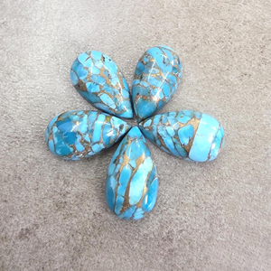 Cabochon de turquoise bleue naturelle en forme de grosse poire, à dos plat, gemme calibrée - Product Image 3