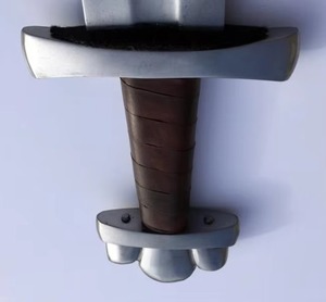 Espadas Hechas a Mano con Nuevo Diseño Personalizado, No Afiladas, al por Mayor, con Empuñadura de Latón o Acero, Espadas OEM Hechas a Mano - Product Image 5