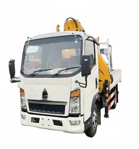 Camión grúa <span class=keywords><strong>de</strong></span> 5 toneladas montado en camión pequeño HOWO nuevo manual diésel Euro 3 estándar <span class=keywords><strong>de</strong></span> emisión con precio <span class=keywords><strong>de</strong></span> grúa <span class=keywords><strong>de</strong></span> pluma articulada - Product Image 1