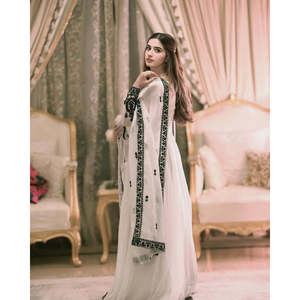 ชุดราตรีปักเลื่อมสำหรับงานปาร์ตี้ชุดราตรีออกแบบโดยดีไซเนอร์ - Product Image 1