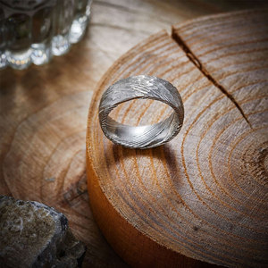 Bague Damas, bijoux faits main de qualité supérieure avec un design classique, bague en acier Damas, alliance faite à la main pour un style contemporain - Product Image 5