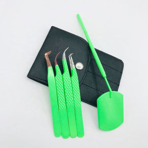 Pinces à cils anti-magnétiques en acier inoxydable de haute précision, pinces à extensions de cils pour usage professionnel en salon de beauté - Product Image 1