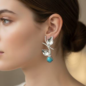 Boucles d'oreilles clous en argent sterling 925 avec turquoise bleue et motif feuille, faites à la main, inspirées de la nature, bijoux pour femme, cadeau pour anniversaire - Product Image 2