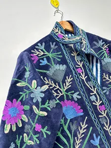 เสื้อแจ็คเก็ตกำมะหยี่สีน้ำเงินกรมท่าปักลายซูซานีสำหรับผู้หญิง  ลายดอกไม้ แขนยาว คอตั้ง สไตล์โบฮีเมียน เสื้อคลุมสำหรับฤดูใบไม้ร่วง - Product Image 6