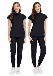 Ensemble <span class=keywords><strong>de</strong></span> Blouses Médicales Personnalisées avec Logo pour Hôpitaux – Uniforme Médical Ajusté pour Infirmières, Pantalon Jogger et Tenue <span class=keywords><strong>de</strong></span> Travail pour Médecins et Spas - Product Image 4
