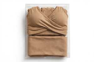 Conjunto de Yoga con Top Deportivo Cruzado en la Espalda y Leggings Beige de Poliamida de Cintura Alta con Relleno Extraíble - Product Image 4