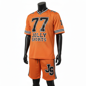 Ensemble short et maillot de football pour homme, tissu mesh léger 180 GSM, orange et noir, panneaux latéraux, logo thermocollé. - Product Image 4