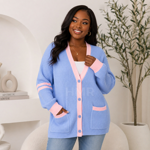 Cardigan en acrylique personnalisé avec logo de la sororité HMR Sisterhood, bordure rose, col en V, manches longues, haut décontracté - Product Image 3