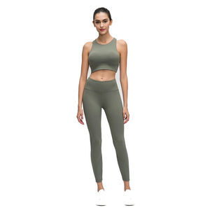 Ensemble de yoga pour femmes 2026 personnalisé avec logo, couleur verte, taille haute, tailles ajustables - Product Image 1