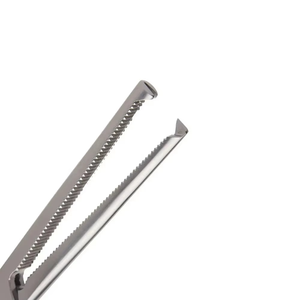 Pinces hémostatiques Kelly de précision en acier inoxydable, manuelles, réutilisables, pour les vaisseaux sanguins, certifiées CE, utilisation en soins intensifs, classe III 5.5 - Product Image 1