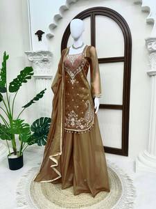 Ensemble Sharara traditionnel indien pakistanais brodé pour femmes, tissu en tissu Simmer, doublure en micro-coton doux, longueur normale, pour fêtes et mariages - Product Image 2