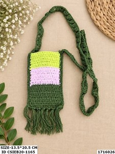 Bolso de ganchillo bohemio con borlas y patrón de estrella de coral, funda para móvil tipo bandolera con múltiples colores y patrones, hecho a mano. - Product Image 4