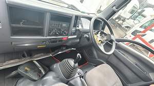 Cabina ISUZU NMR Usada, Clasificación A, Manual - Product Image 4