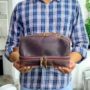 Etiquetas de Equipaje Personalizadas de Cuero Genuino, Etiquetas de Viaje con Logotipo Personalizado, Etiquetas de Maleta con Protección de Privacidad, Doradas TYG-0154 - Product Image 3