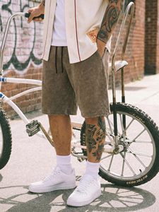 กางเกงขาสั้นลำลองผ้าฝ้าย 100% สำหรับผู้ชาย พิมพ์โลโก้ได้ตามต้องการ ผลิตตามสั่ง สีพื้น เป็นมิตรกับสิ่งแวดล้อม แห้งเร็ว - Product Image 3