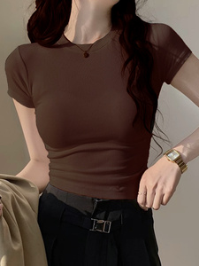เสื้อครอปท็อปผู้หญิง แขนสั้น ทรงเข้ารูป ผ้าริบ ยืดได้ สวมใส่สบาย เหมาะกับทุกวัน สไตล์สตรีทแฟชั่น - Product Image 2