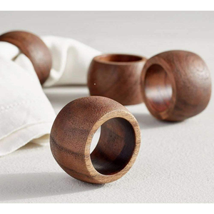 Anneaux de serviette en bois, design tendance, pour mariage, Noël, décoration de table - Product Image 1