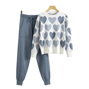 Chic femmes 2 pièces mode ensemble broderie perle coeur forme pull haut printemps sarouel pour hiver Sport survêtements costume - Product Image 3