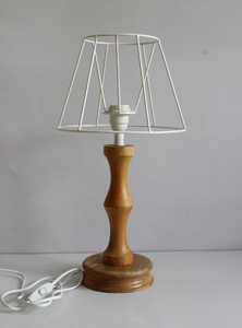 100% fibra de Lokta y su papel tiene una historia budista antigua del Himalaya y produce una luz espectacular alrededor de la lámpara de madera. - Product Image 5