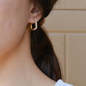 Pendientes de Aro Cuadrados de Oro Amarillo de 14K con Diamantes Cultivados en Laboratorio - Product Image 5
