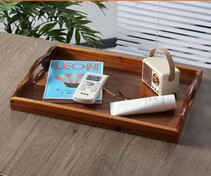 Plateau de service en teck massif avec finition laquée, poignées style ferme, portable et réutilisable pour la cuisine et le bureau - Product Image 3