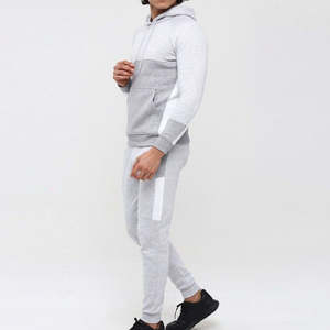 Conjuntos deportivos de invierno para hombre, 100% algodón, estampados, ligeros y transpirables, con sudadera con capucha y pantalones para correr y entrenar. - Product Image 3