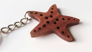 Porte-clés en bois au design chic et tendance, finition lisse, prix d'usine en gros - Product Image 6