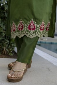 Costume indien pakistanais Punjabi Salwar Kameez robe pour femmes Bollywood robe ethnique au prix de gros pour adulte - Product Image 3