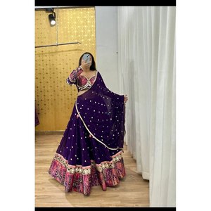 Diseñador Navratri Lehenga Choli con borde de trabajo de encaje de espejo de aluminio para suministros de fiesta - Product Image 6