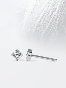 Pendientes de Diamantes Cultivados en Laboratorio en Forma de Cometa, Oro Amarillo - Product Image 3