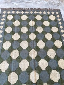 Tapis rectangulaire à motif géométrique Krafterscustom en laine et acrylique, kilim écologique, tufté à la main, tissage plat, poils moyens, latex - Product Image 4
