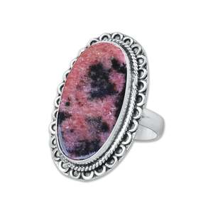 แหวนหมั้น/แหวนครบรอบสไตล์มินิมอลประดับโรโดไนต์สีชมพูทรงคาโบชอง ตัวเรือนเงินแท้ 925 แบบฝังขอบ สำหรับทั้งชายและหญิง - Product Image 4