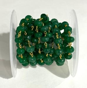 Chaîne de perles en pierre précieuse verte naturelle de 8 mm, fil plaqué or, chaîne de chapelet, fabrication de bijoux, fournitures de bricolage - Product Image 1