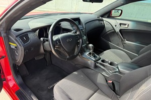 Hyundai Genesis Coupé 2.0-T 2013 - Product Image 5