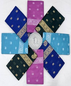 Sari de Seda Azul Claro con Borde Blanco y Puntos, Prenda Tradicional India para Mujer, Estilo Casual para Todas las Temporadas - Product Image 5