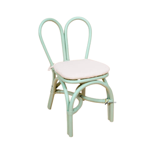 Ensemble de chaises de sécurité pour enfants en rotin multicolore avec dossier floral et animalier pour bébés, enfants et usage scolaire (vente en gros) - Product Image 1