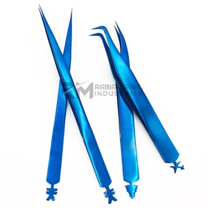 Pinzas para Pestañas de Acero Inoxidable RMI con Punta de Fibra, Color Azul Plasma, Pinzas para Volumen de Pestañas, Marca Privada, Agarre Fuerte y Duradero - Product Image 3