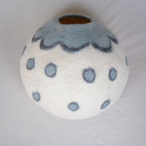 Cama para Gatos de Fieltro de Lana Gris Premium, Diseño Ovalado, Simple, Ecológica, Hecha a Mano, Acogedora, para Invierno y Primavera - Product Image 3