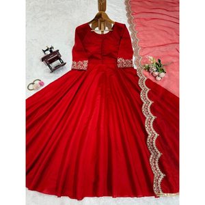 DESIGNER TAFETA SOIE POTLI BOUTON TRAVAIL PRÊT À PORTER ROBE AVEC FIL BRODERIE TRAVAIL DUPATTA ROUGE - Product Image 5