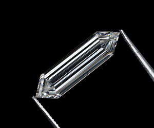 Diamante Suelto Cultivado en Laboratorio en India, Corte Hexagonal Alargado de 2.0 Ct, Grado VVS-VS, Corte Geométrico Único, Certificado IGI, Gran Venta - Product Image 5