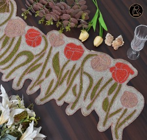Pearl White Color Flower Design <b>Beaded</b> Table Runner Use For Decoration Dining Table In Occasion Buy Direct From Supplier - Product Image 2