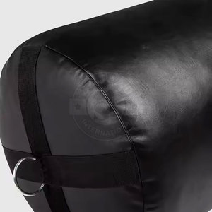 Saco de boxeo de alto impacto diseñado para boxeo, kickboxing y entrenamiento físico con material resistente y fiable. - Product Image 6