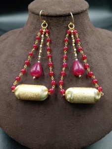 Boucles d'oreilles créoles ethniques plaquées or Amaira Jewels Ma-788 avec perles d'imitation pour mariage - Product Image 1