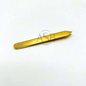 Pinza Profesional para Cejas con Punta Puntiaguda en Forma de Flecha de Acero Inoxidable con Impresión de Logotipo Personalizado Servicio OEM - Product Image 2