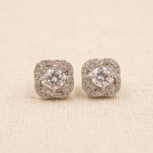 DIVYORO ROYALE CRYSTAL <b>STUDS</b> EARRING - Product Image 2